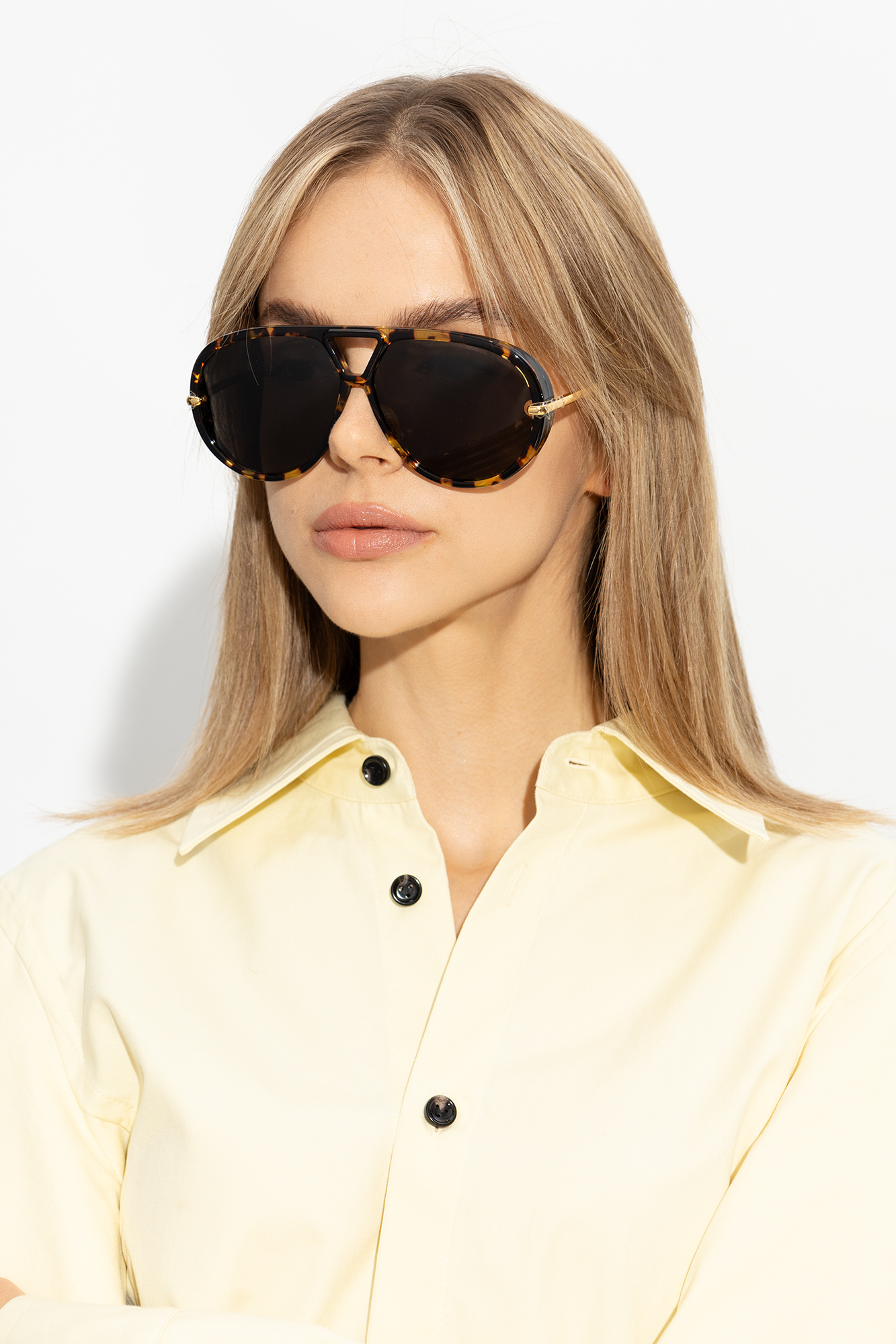 サングラス BOTTEGA VENETA Woman Sunglasses Brown 769205V2Q30 1317 Bottega Veneta Logo-engraved sunglasses | Women's